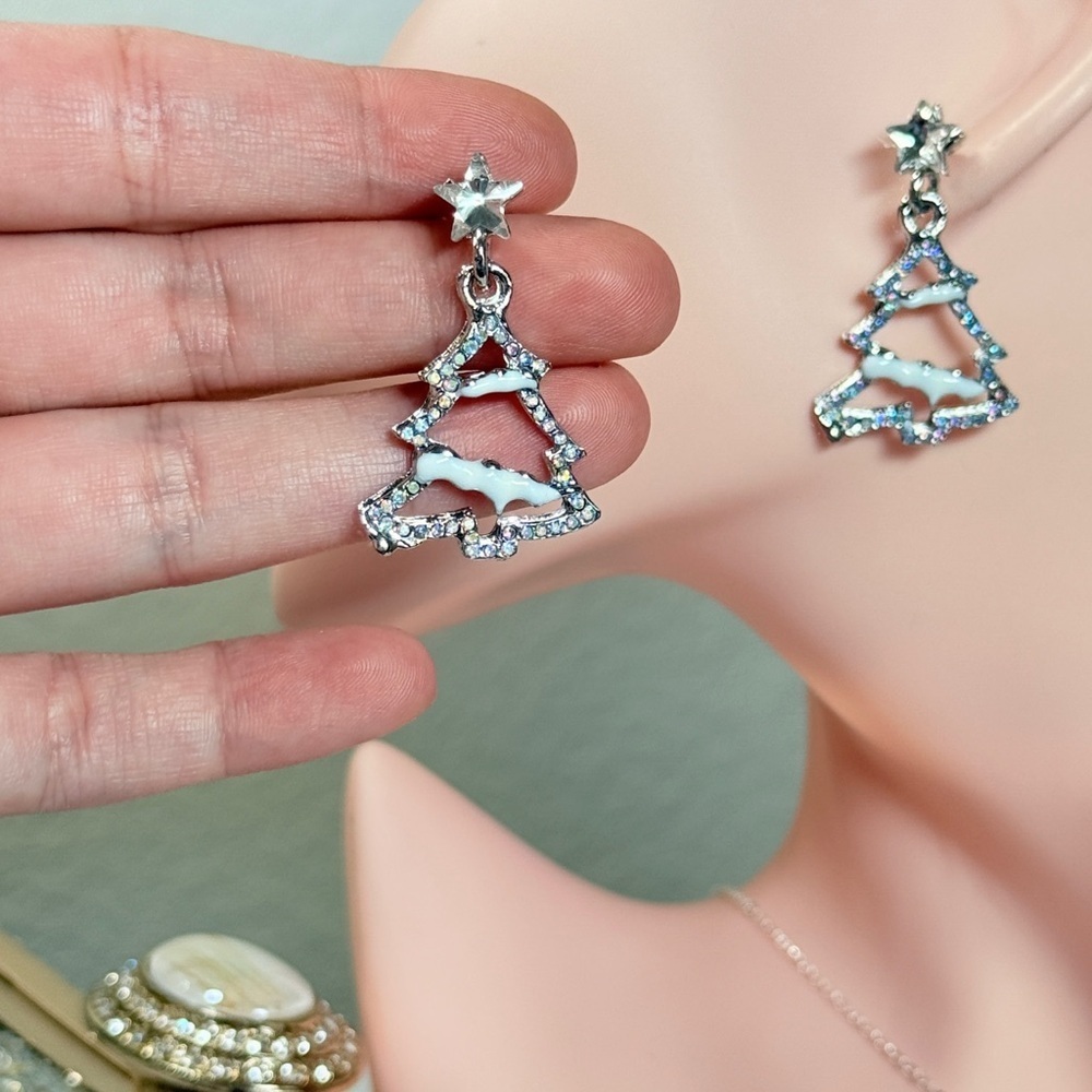 ⚜️ Cute Miniature Christmas Tree Earrings 🎄